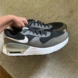Nike Mens Air Max SYSTM Sneakers Grey/White Sz 11.5